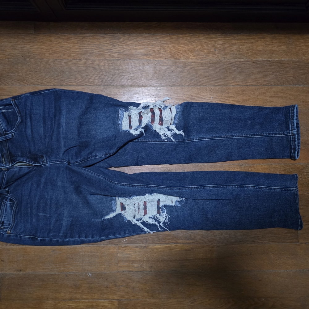 Women's Distressed Blue Jeans